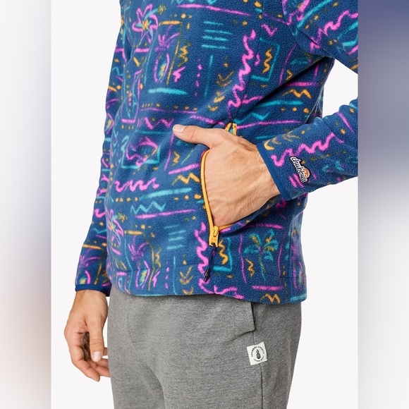 NWT - Chubbies - The Chilly Vibe Fleece (Quarter-Zip) - Pattern: Navy Abstract - Picture 4 of 12
